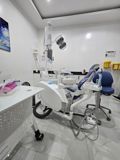 عيادات عاجي لطب الاسنان - حفرالباطن