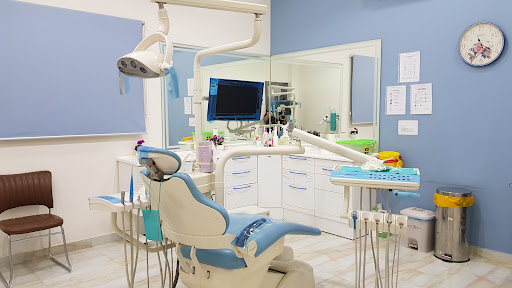 مجمع ابتسامه 32 لطب الاسنان