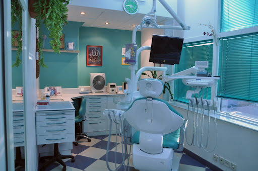 عيادات ريماس لطب الأسنان