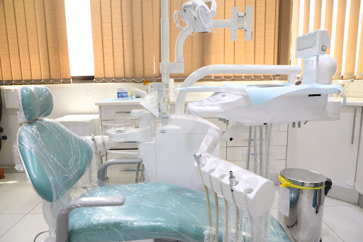 عيادات زهرة الأراك لطب و تقويم الاسنان