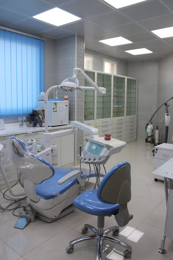 عيادات الفارابي لطب الأسنان والجلدية فرع سلطانة